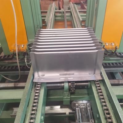 Chine Automatic TIG Welding Corrugated Fin Forming Machine 3 - 4 Fins/Min à vendre