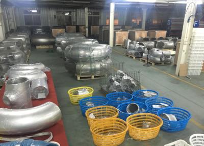 China Instalaciones de tuberías de gas del acero inoxidable del codo de 90 grados que calculan las fórmulas fáciles en venta