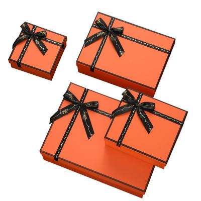 China Lid Base Box Paperboard Box Wedding Favor Gift Packaging With Silk Bowknot Straw for sale