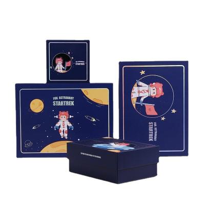 중국 사각형 우주 여행 선물 상자 레사이케이블 화려한 화장품은 패키징 박스를 제공합니다 판매용