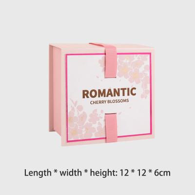 China Handmade Luxury Rigid Cardboard Paper Gift Box Custom Printed for sale