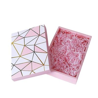 China Creative Birthday Gift Box Perfume Lipstick Packaging Box Gift Box en venta