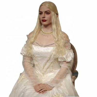 中国 美しい名声の蝋人形アン・ハサウェイの樹脂のハイパー現実的な彫像173cm 販売のため