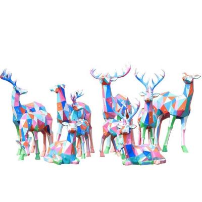 China Large Geometric Outdoor Fiberglass Sculpture / Simulation Sika Deer Garden Statues for sale