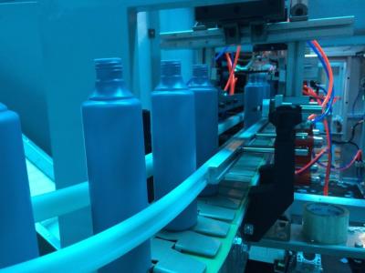 Китай Емкость контейнера машины дуновения отдельной станции автоматическая отливая в форму изготовленная на заказ продается
