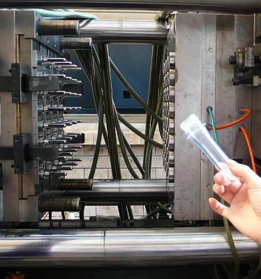 China Máquina moldando da injeção do ANIMAL DE ESTIMAÇÃO da garrafa da pré-forma da água de Minieral no tempo de ciclo de 20 segundos à venda