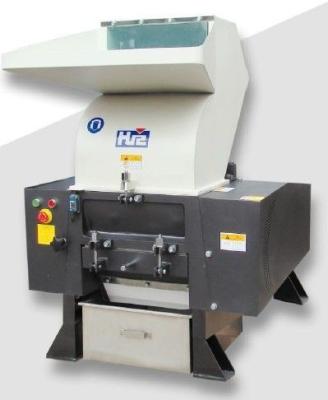 China Sound Proof Low Speed Crusher Granulator for sale