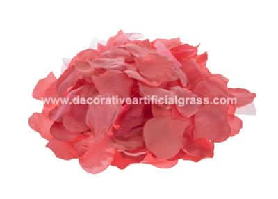 China Silk Cloth Non-Woven Fabric Bulk Artificial Flower Petals No Fade for sale