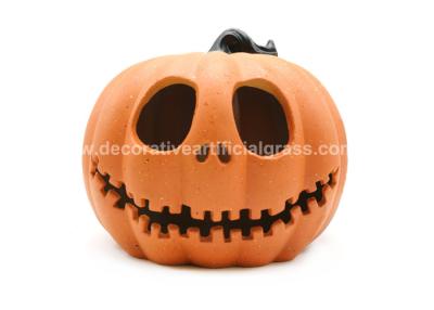 China Resin Artificial Grass Halloween Pumpkins For Decorating OEM ODM for sale