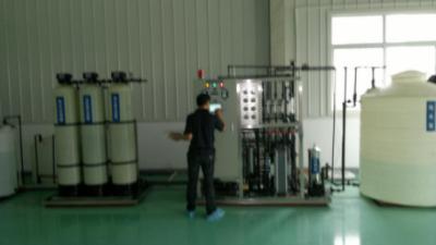 China 15M3/H Industrieel RO Installatie Cosmetisch Gezuiverd Watersysteem met DQ IQ OQ Te koop