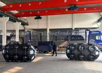 Chine Amortisseur en caoutchouc pneumatique marin de D3.0m x de L6.0m Yokohama pour le grand bateau à vendre
