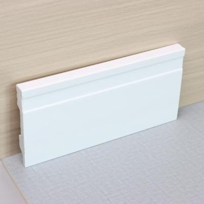 China OEM Ps Wall Skirting Board White Polystyrene Baseboard 2.9m à venda
