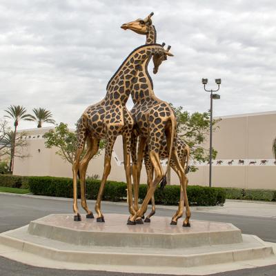 China H130cm Lifelike Bronze Giraffe Sculpture Large Bronze Garden Sculptures Decorative for sale