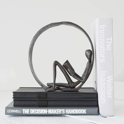 China 7 Inch Encircled Reader Outdoor Metal Sculpture Decorative Sculptures And Figurines for sale