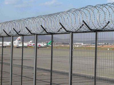 China Anti Corrosion Welded Wire Mesh Fence 2.5m Height Pvc Coated For Airport for sale