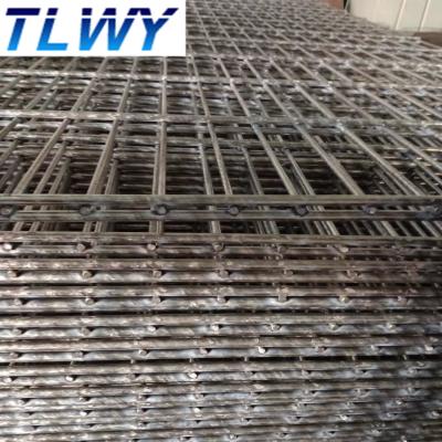 中国 Anping TLWYは溶接された溶接された金網のパネル75mm-300mmに電流を通した 販売のため