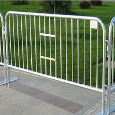 China 42mm O.D. Powder Coating Crowd Stopper Barricades Gates PVC Coated for sale