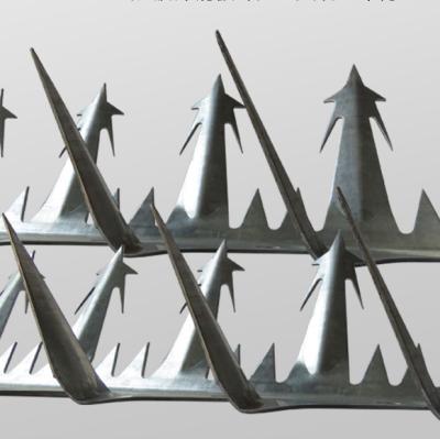 China Anping TLWY Razor Sharp Fence Security Spikes Thickness 2mm for sale