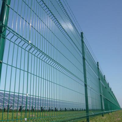 中国 1.8mの高さ3dの金網の塀の粉はスポーツのための緑色に塗った 販売のため