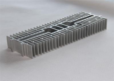 China Voladura de arena de aluminio sacada anodizada de la oxidación del disipador de calor 300*105*45m m en venta