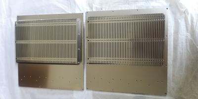 China Hohe Leistung geführter Kühlkörper fertigte Aluminiumreißverschluss-Flossen-Kühlkörper mit Wärmerohr-Kühlkörper für Transistor besonders an zu verkaufen