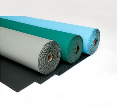 Chine Feuille de table d'établi en caoutchouc vert antistatique ESD de rouleau de tapis de travail d'isolation électrique à vendre