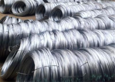 China El alambre de acero suave de la bobina grande galvanizó dibujado difícilmente en venta