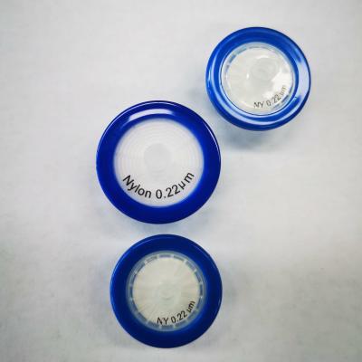 China 0.22μm Filtros de seringas de nylon de tamanho de poro para pré-filtragem de laboratório Diâmetro 33 mm à venda
