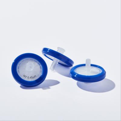 Chine 0.45 μM Taille des pores 25 mm Filtre de seringue à membrane en nylon de laboratoire pour la chromatographie à vendre