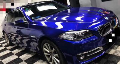 China Glare Blue Gloss Car Vinyl Wrap Air Release Swipeable For Vehicle Advertising for sale