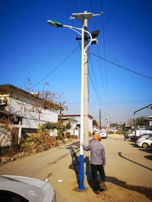 Chine 30W lumineux a intégré le réverbère solaire, les réverbères actionnés solaires de LED 6000 - 6500K à vendre