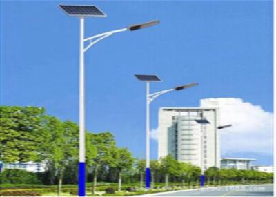 China os 10M 115W integraram a luz de rua conduzida solar com a bateria de 24V 50Ah, brilhante alto à venda