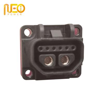 China 2 Touch 4 Hole Flange Panel Male e scooter battery connector with Secondary lock function à venda