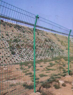 China Safety Wire Grid Fence Panels  TOP VIP 0.1 USD Customized Welded Wire Mesh Panels for sale