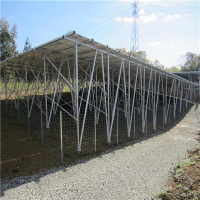 China Los paneles de malla de alambre galvanizados tierra de la estructura del panel solar en pila de acero solar de la rejilla en venta