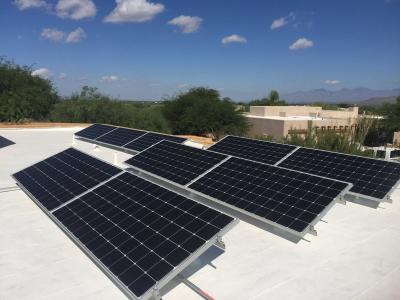 China El panel solar de fijación del sistema de energía solar del módulo del control de la ayuda del módulo del tejado estabilizó el hogar de montaje solar de los sistemas en venta