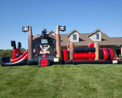 China Backyard Pirate Ship Bounce House Inflatables Obstacle Course for sale