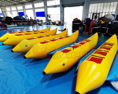 China Equipo de deporte acuático inflable largo del barco de plátano que rema en venta