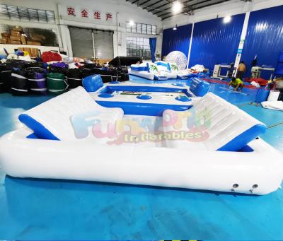 Cina Plato Inflatable Boat Toys Blow commerciale sull'isola di galleggiamento in vendita