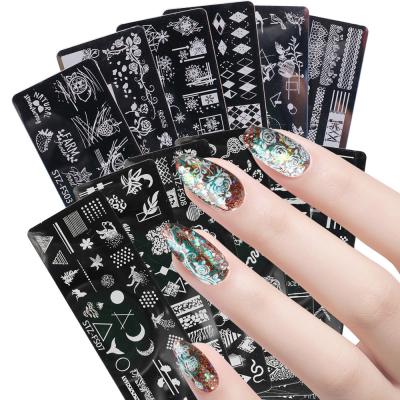China 2022 New Transfer Template Spring Flower Snake Pattern Geometric Diamond Printing Nail Stamping Plate for sale