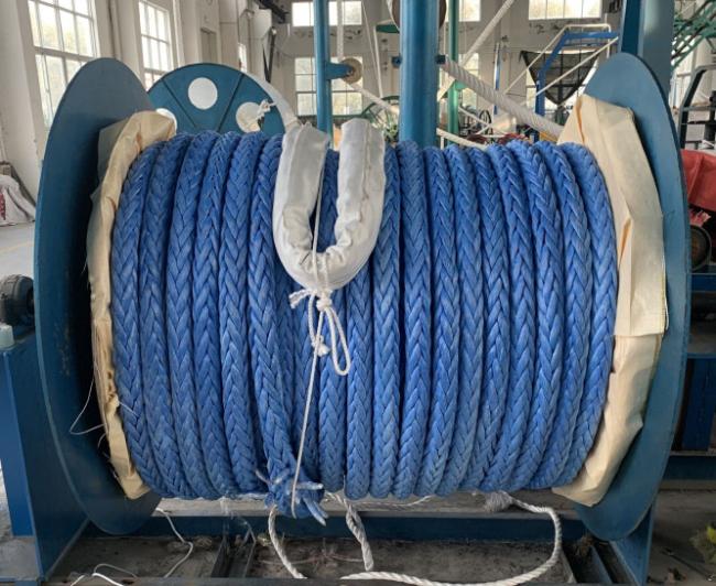 UHMWPE Rope used in industrial lifting