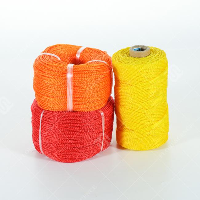 Close-up of 3 Strand Twisted Rope Construction