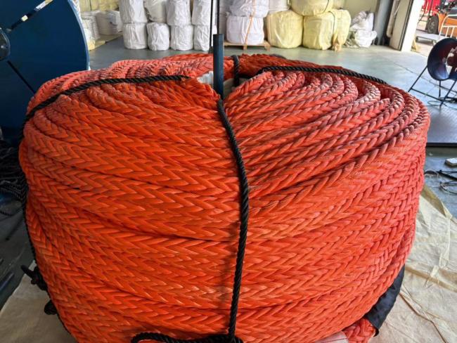 UHMWPE Rope in towing application