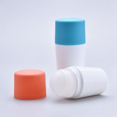 中国 75ml香水のローラーはPPのプラスチック滑らかな香水のローラーボールのびんをびん詰めにする 販売のため