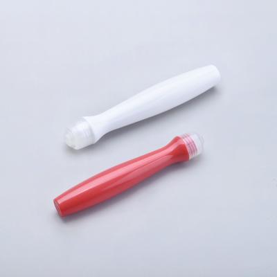 China el rulo de plástico 15ml embotella la pequeña bola de rodillo embotella para	Crema del ojo en venta