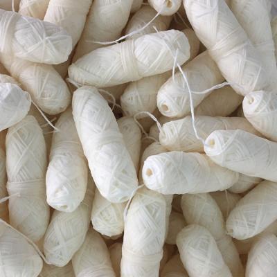 China La menta ambiental condimentó el paquete de cristal abonable del tarro de la seda dental en venta