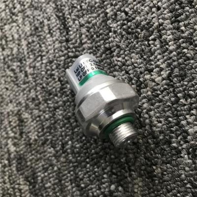 China Excavator Kobelco SK60-8 Air Conditioning Pressure Switch LL20-0523C HFC-134A0.196MPA-3.14MPA for sale
