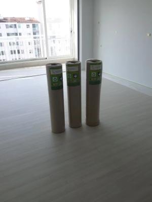 中国 一時的な床張りの保護カーペット カバーを取付ける方法 販売のため