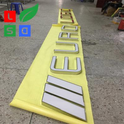China Sinais iluminados exteriores das letras de canal do diodo emissor de luz da profundidade 1.5cm-6cm para o logotipo da loja à venda