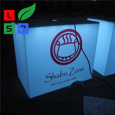 China Outdoor 35W 650mm Led Cubo Caixa de Luz Placa Front Store Expositor LED 3D Pendurado para loja à venda